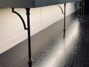 Show products in category Exotic Leather Flooring