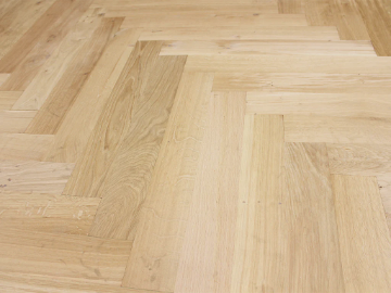 Picture of Monarch Plank - French Oak Prime Grade Herringbone French Oak Prime